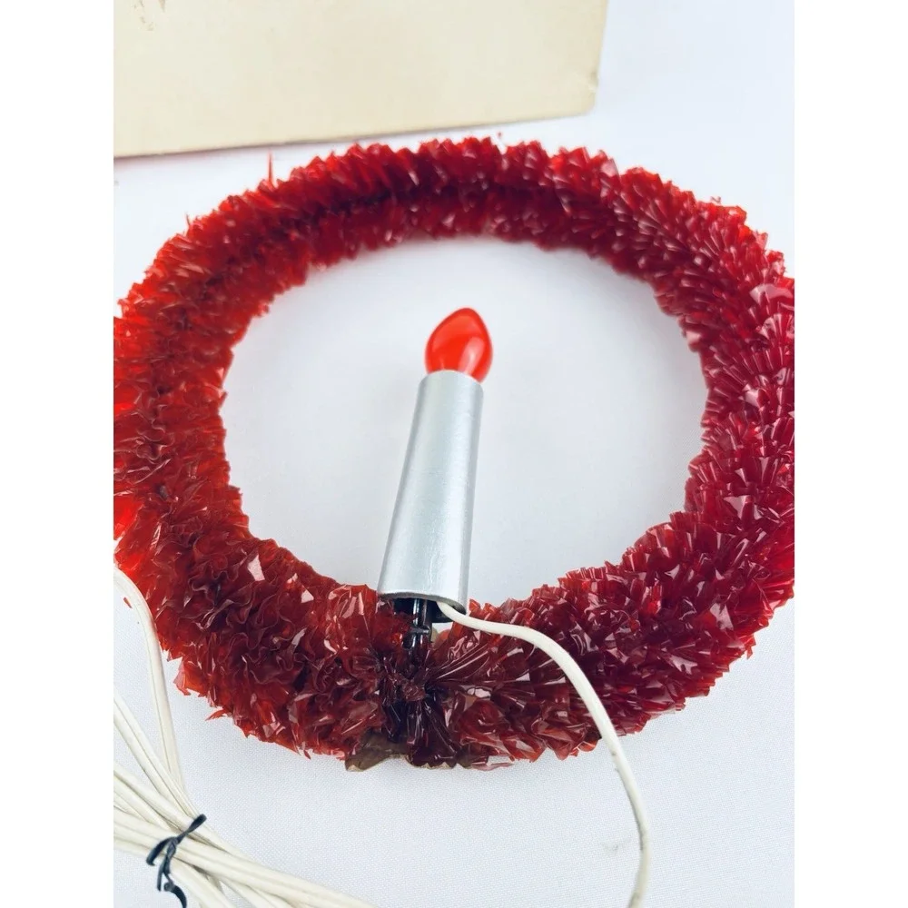 Vintage Royal Electric Wreath of Red Sparkling Cellophane Light Christmas Works!